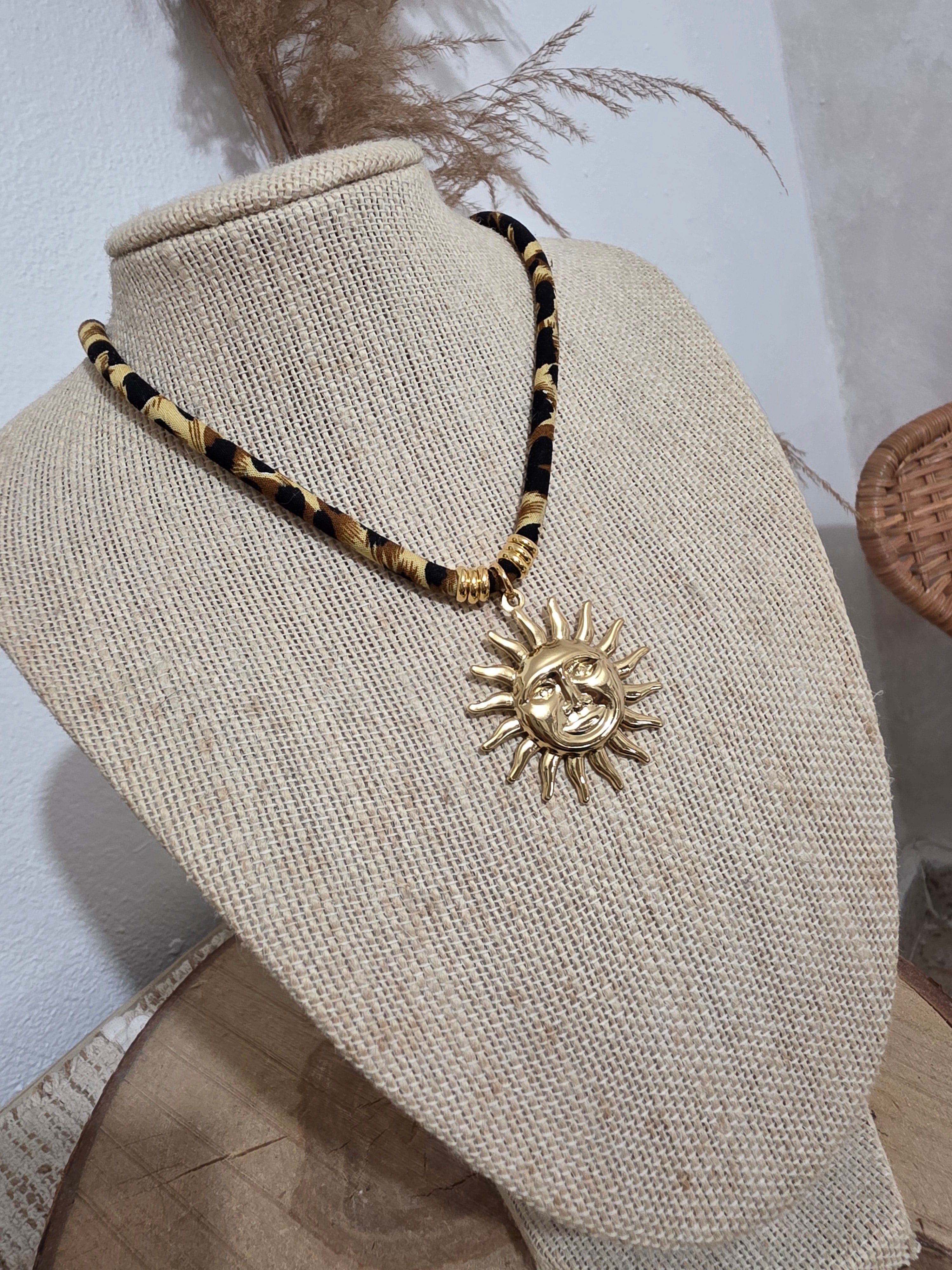 Sol de Tierra Necklace